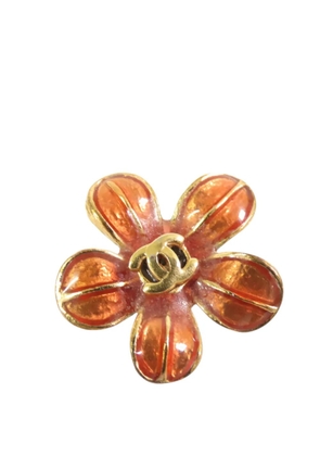 CHANEL Pre-Owned 2003 Gold Plated Resin CC Flower Push Back Earrings costume earrings