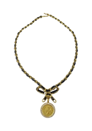 CHANEL Pre-Owned 1995 bow-detail medallion-pendant choker necklace - Gold
