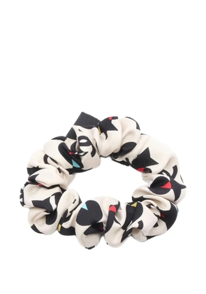 CHANEL Pre-Owned 1986-1988 silk scrunchie hair accessory - White