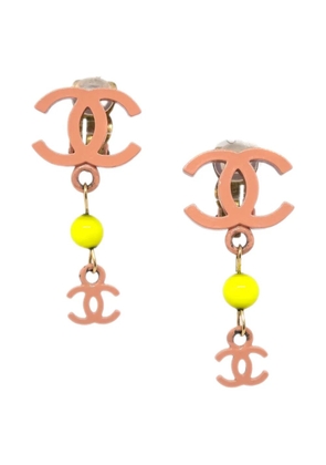 CHANEL Pre-Owned 2003 CC logo clip-on earrings - Pink