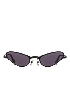 Kuboraum cat-eye frame sunglasses - Black