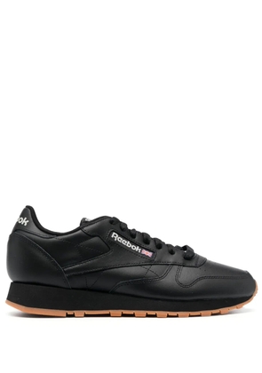 Reebok logo-tag low-top sneakers - Black