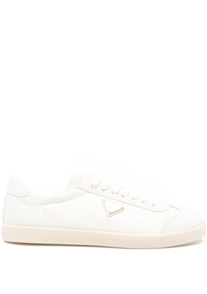 Prada triangle-logo sneakers - White