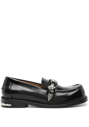 Toga Virilis stud-detailing loafers - Black
