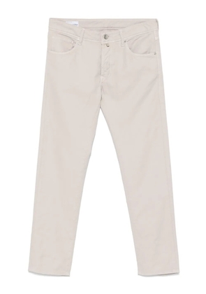Incotex logo-patch tapered trousers - Neutrals