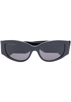 Balenciaga Eyewear logo-print cat-eye sunglasses - Black
