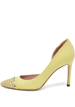Gucci Pre-Owned 95mm studded pumps - Yellow