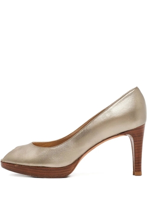 Stuart Weitzman pre-owned leather peep-toe pumps - Gold