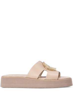 Kotris Sandals platform leather medallion sandals - Neutrals