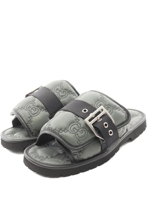Gucci Pre-Owned 20s GG-quilted buckle sandals - Green