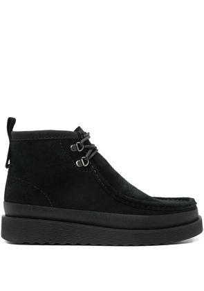 Clarks 35mm Wallabee FTR2 Hi lace-up boots - Black