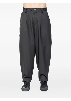 Joe Chia Glide pleated trousers - Black