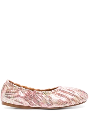 Forte Forte laminated snake-print ballet flats - Pink