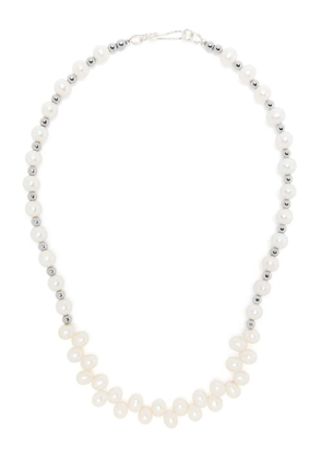 A Sinner in Pearls hematite-beaded freshwater-pearl necklace - White