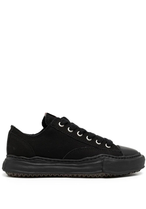 Maison MIHARA YASUHIRO low-top canvas sneakers - Black