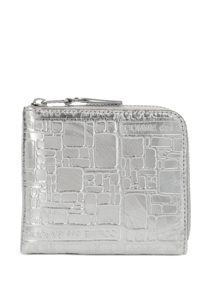 Comme Des Garçons Wallet logo-embossed leather wallet - Metallic
