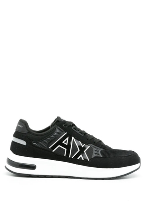 Armani Exchange logo-print low-top sneakers - Black