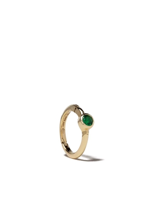 We by WHITEbIRD 18kt gold emerald Justine hoop single earring