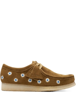Clarks Originals daisy-embroidered derby shoes - Brown