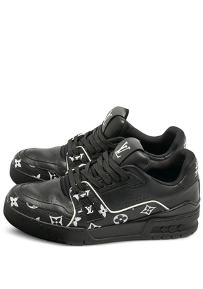 Louis Vuitton Pre-Owned LV Trainer leather sneakers - Black