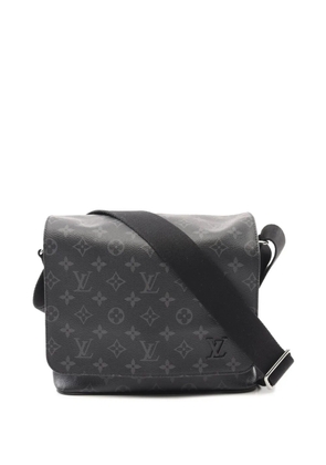 Louis Vuitton Pre-Owned 2017 Monogram Eclipse District PM crossbody bag - Black