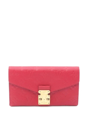 Louis Vuitton Pre-Owned 2019 monogram-embossed clasp wallet - Red