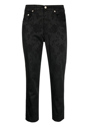 Versace Pre-Owned 2000s floral-jacquard cropped trousers - Black