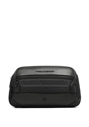 PIQUADRO embossed belt bag - Black