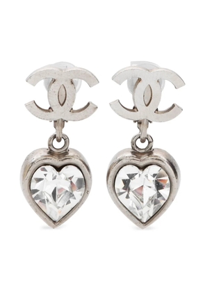 CHANEL Pre-Owned 2004 heart drop clip-on earrings - Silver