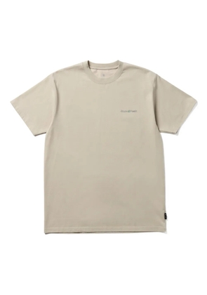 Snow Peak Warm Oneself graphic-print T-shirt - Neutrals