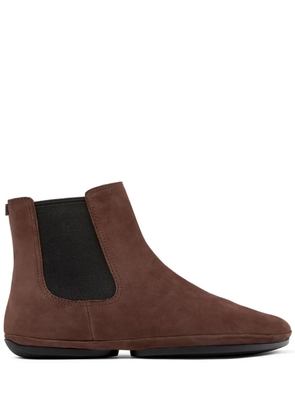 Camper Nina elasticated-panel Chelsea boots - Brown