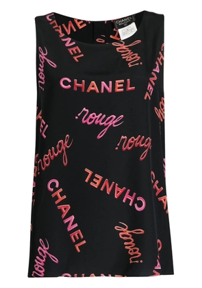 CHANEL Pre-Owned 1996 logo-print sleeveless silk blouse - Black