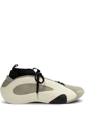 adidas Harden Volume 8 trainers - Grey