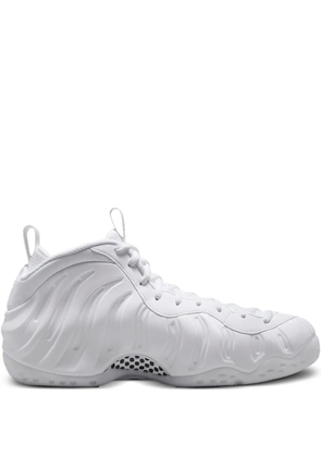 Nike Air Foamposite One 'Triple White' sneakers