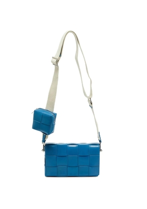 Bottega Veneta Pre-Owned woven leather cassette cross body bag - Blue
