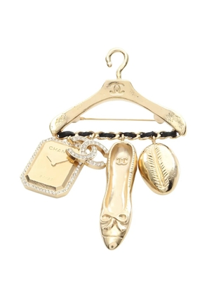 CHANEL Pre-Owned 1986-1988 Coco Mark hanger-motif brooch - Gold