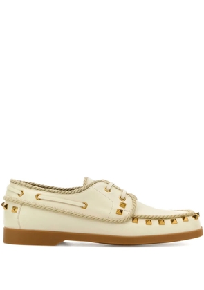 Valentino Garavani Rockstud boat shoes - Neutrals