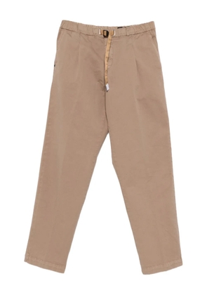 White Sand belt-fastening pleated trousers - Neutrals