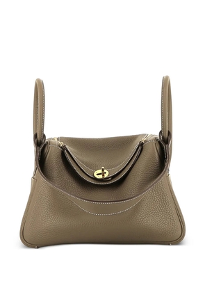 Hermès Pre-Owned 2021 Lindy 26 double-handle handbag - Brown