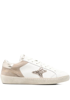 Ama Brand Timeless star-appliqué sneakers - White