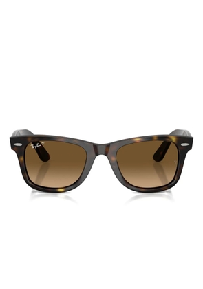 Ray-Ban Wayfarer Ease sunglasses - Brown