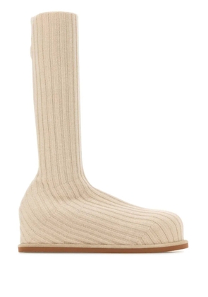 Amina Muaddi Veneda boots - Neutrals