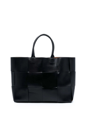 Bottega Veneta Pre-Owned 2012-2025 Large Lambskin Maxi Intrecciato Arco tote bag - Black