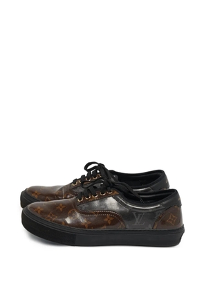 Louis Vuitton Pre-Owned Trocadero Monogram sneakers - Brown