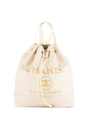 CHANEL Pre-Owned Deauville drawstring-chain backpack - Neutrals