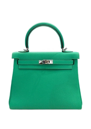 Hermès Pre-Owned 2024 Kelly 25 Retourne Togo palladium-hardware handbag - Green