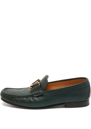 Louis Vuitton Pre-Owned Montaigne logo leather loafer - Green