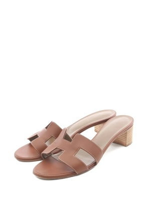 Hermès Pre-Owned 2000s Oasis H cut-out sandals - Brown