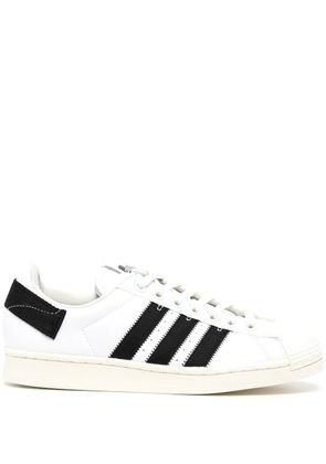adidas signature stripe sneakers - White