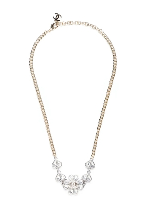 CHANEL Pre-Owned 2023 Floral pendant rhinestone necklace - Gold